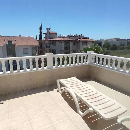 Apartment Sunny Duplex In King Selene