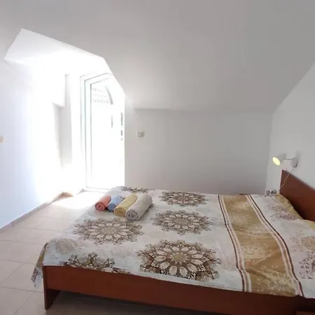 Sunny Duplex In King Selene *
